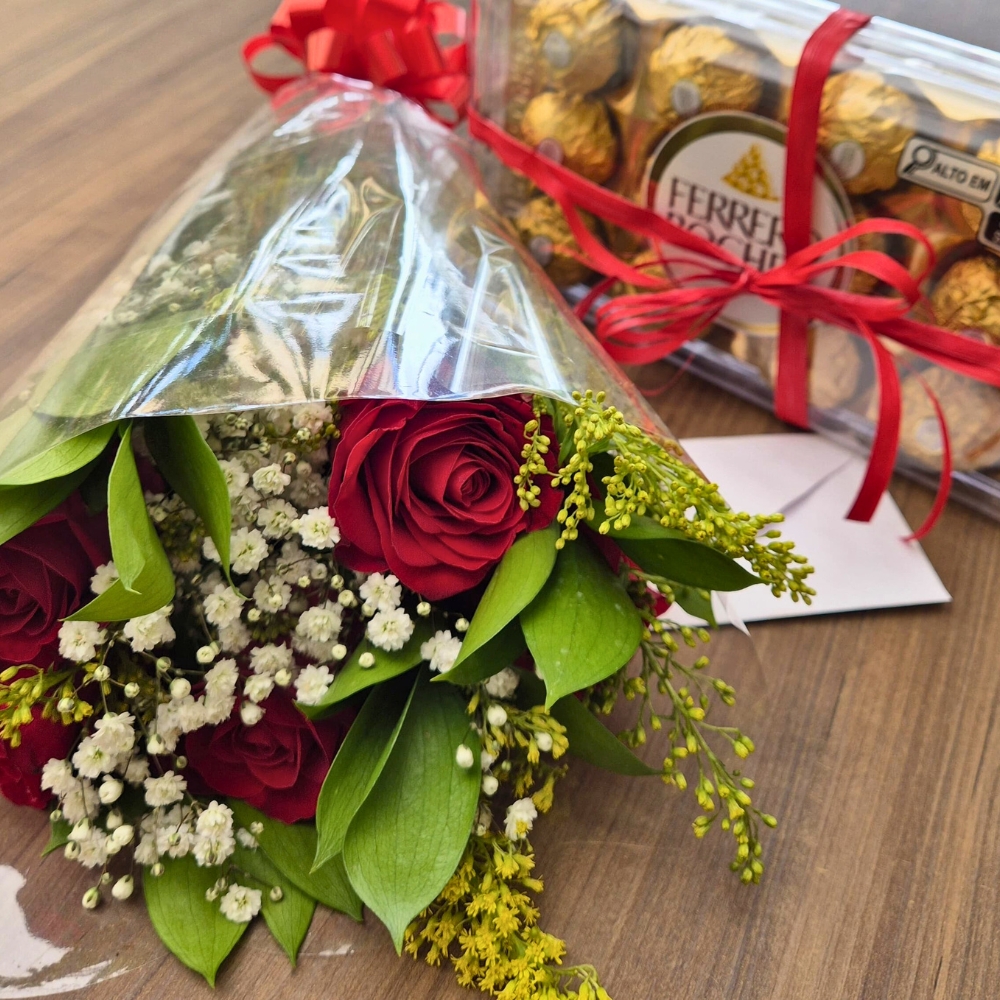 Buqu� Elegance com Rosas Vermelhas e Ferrero Rocher