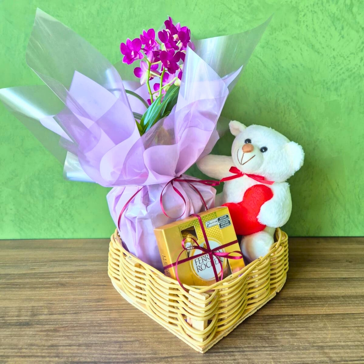 Cesta Cora��o com Orqu�dea, Ferrero Rocher e Pel�cia